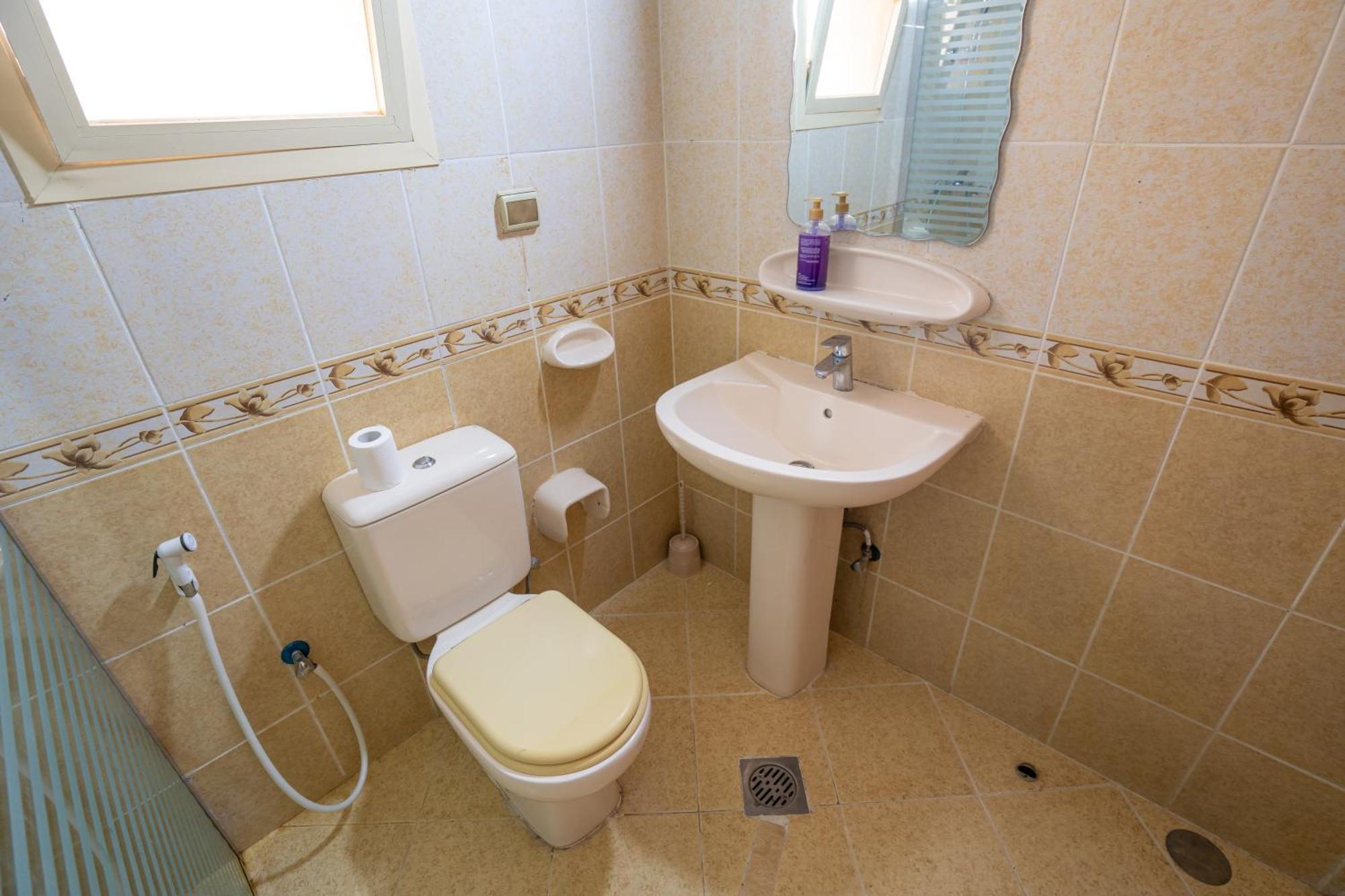 Tourist Family And Couple Abudhabi Baith Al Jannah Llc Private Family - Attached Washroom - Vl01 Alloggio in famiglia Abu Dhabi